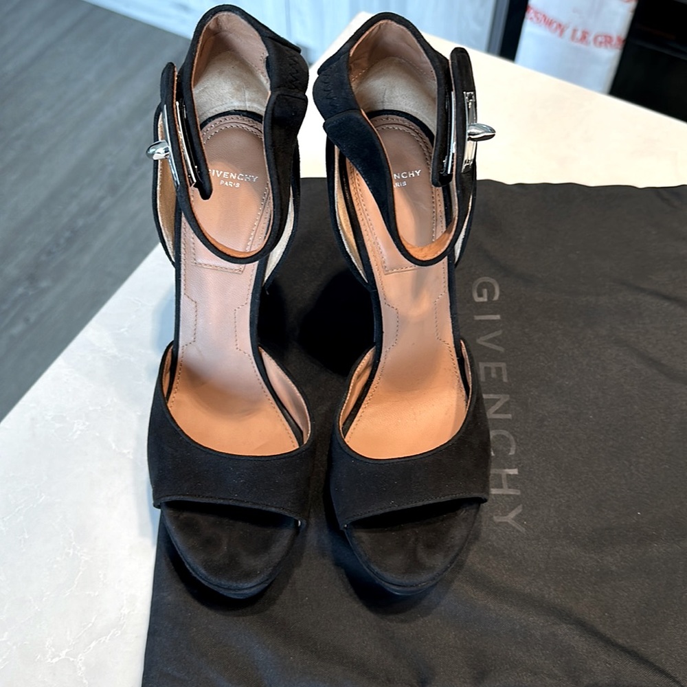 Givenchy Black Swede Heels, sz 39